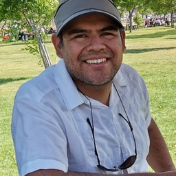 Dr. Edgar Juárez Arriaga